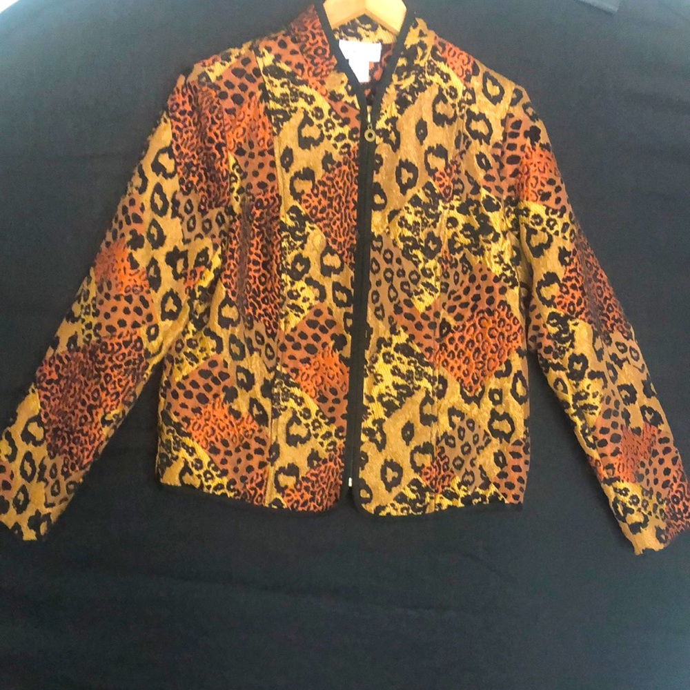 US size S Molly and Maxx Animal Print Soft Tapestry Jacket